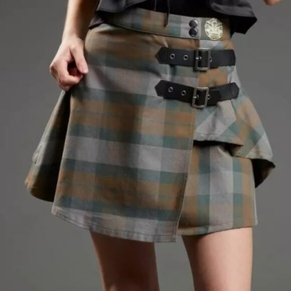 Outlander Plaid Buckle Skirt SM New With Tags Exclusive HOT TOPIC COLLECTION - Picture 9 of 11